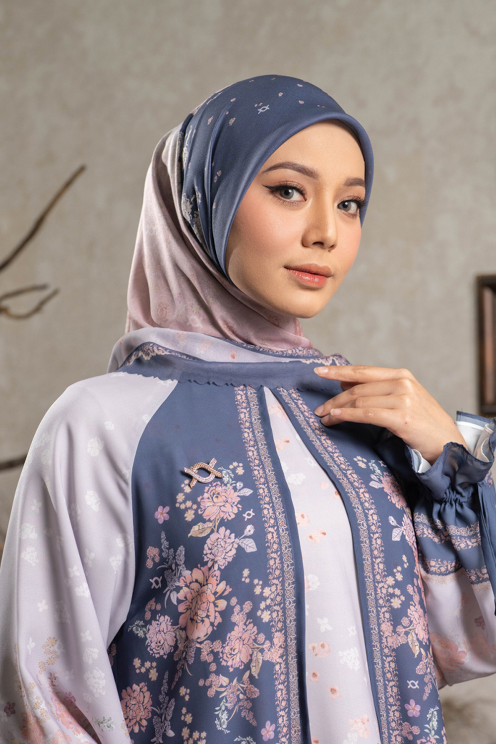 Nahira Scarf (Minor)