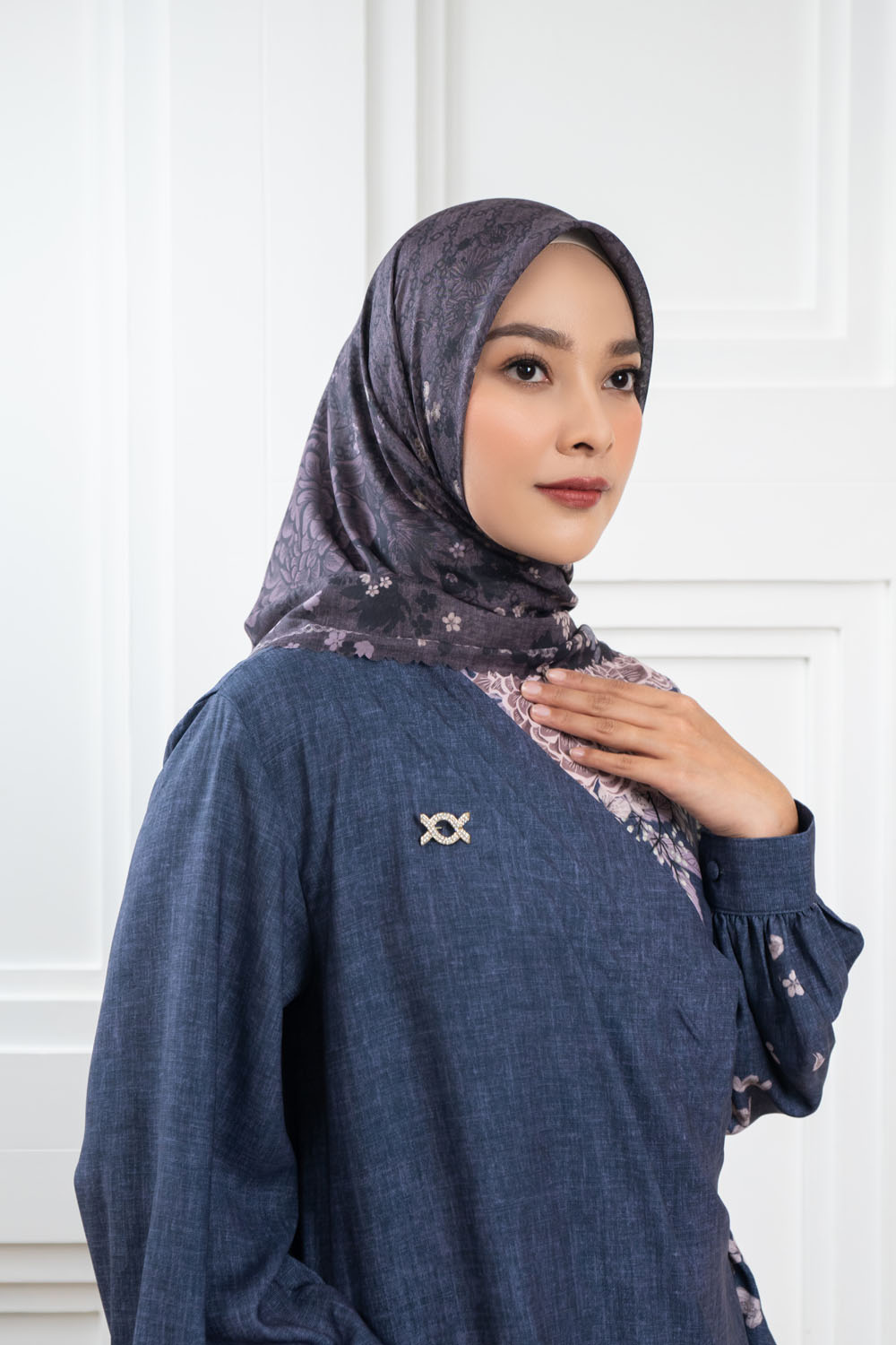 Rindala Scarf
