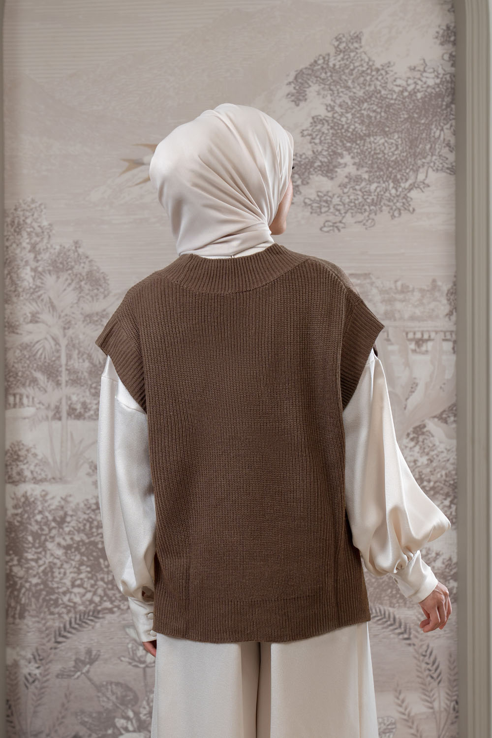 Mecy Sleeveless Knit Vest