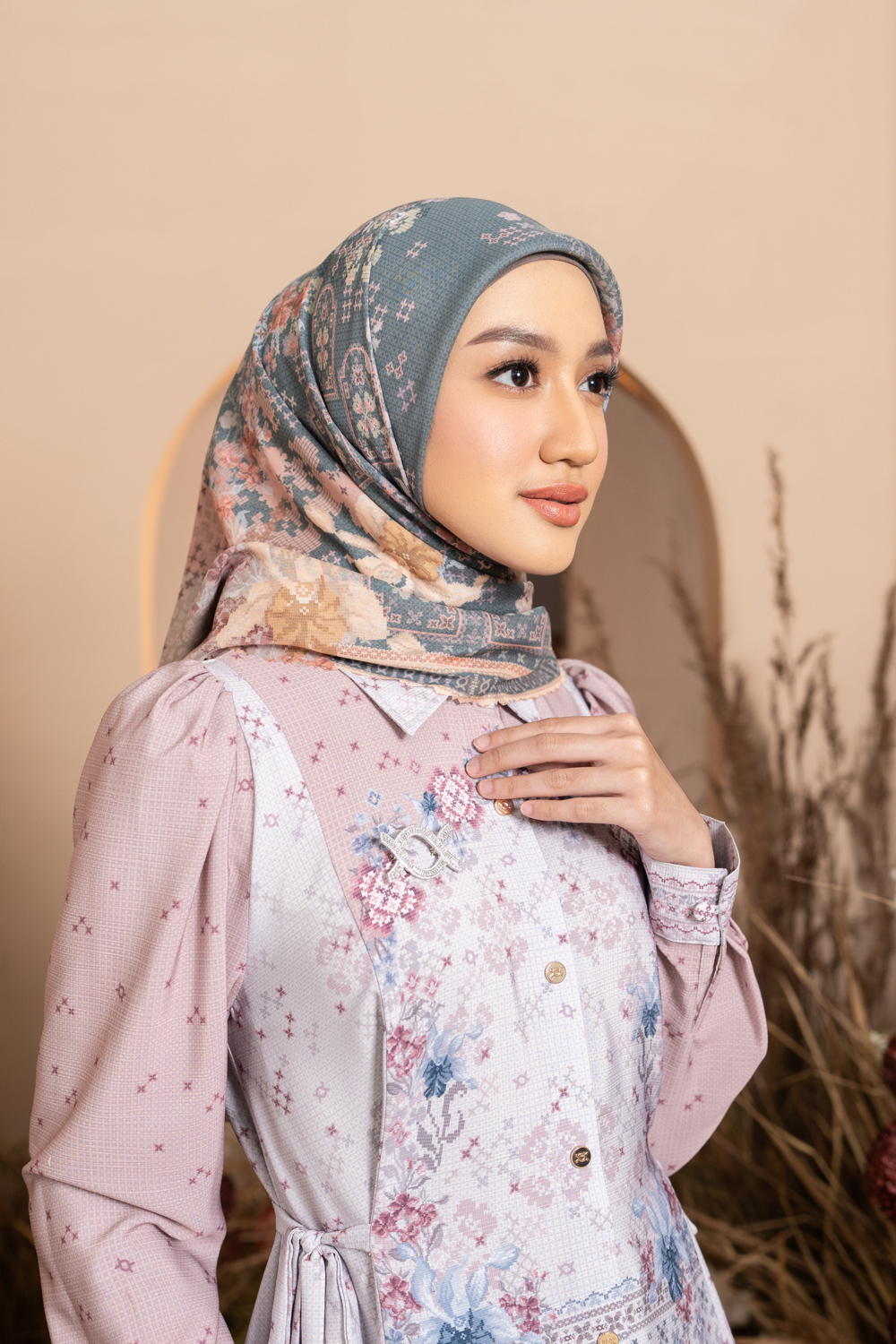 Kalola Scarf (Minor)