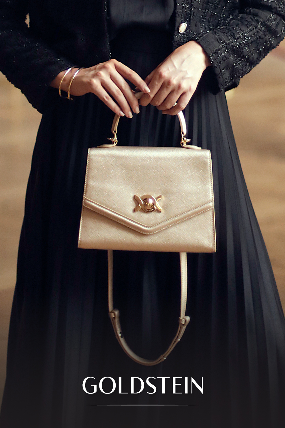 The Classic Handbag (Minor)