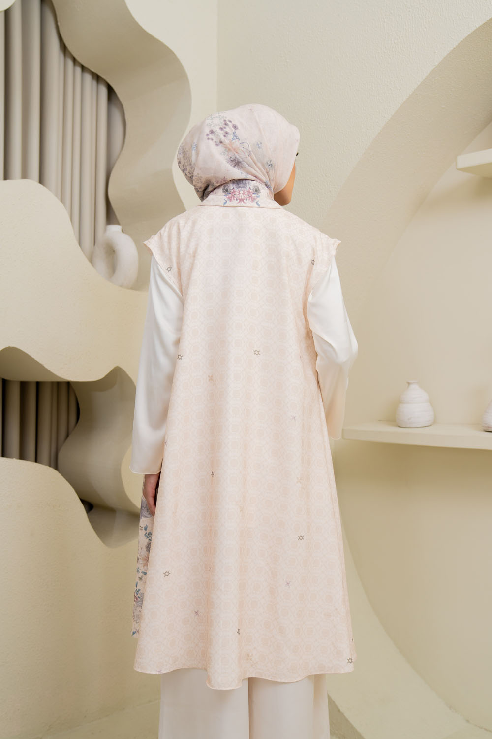 Muraya Outer (Minor) Ivory Moss