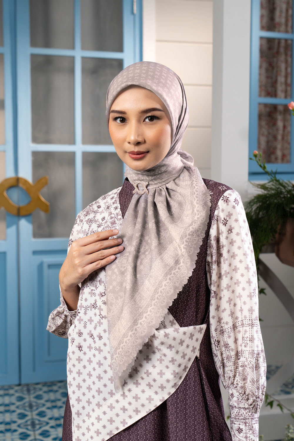 Diyasmara Scarf
