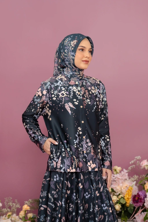 Gardenia Outer (Minor) Dark Berry