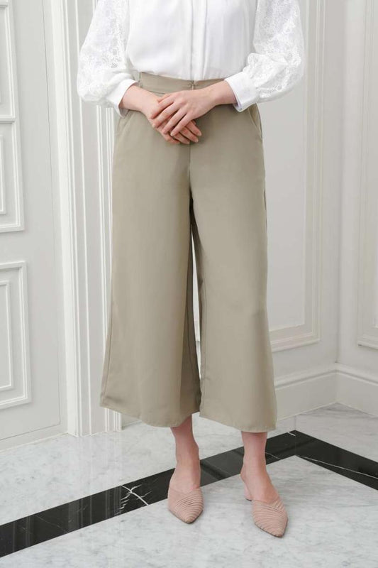 Mary Pants (Minor) Palace Green