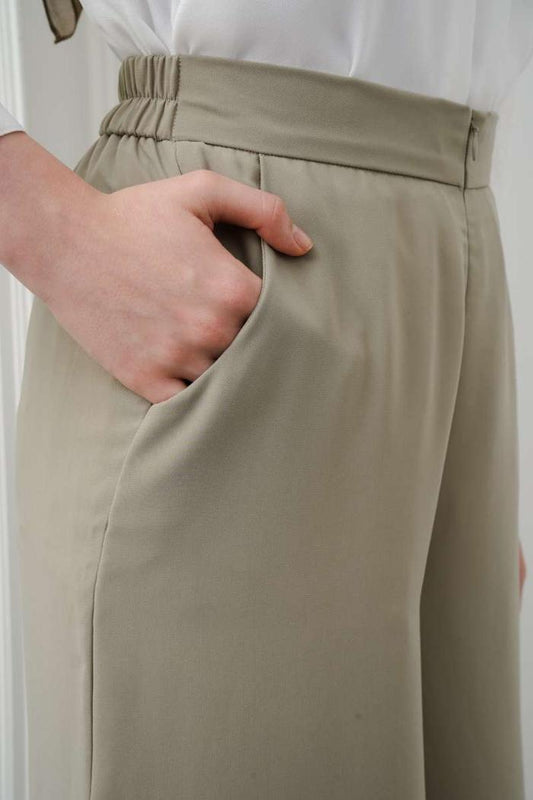 Mary Pants (Minor) Palace Green