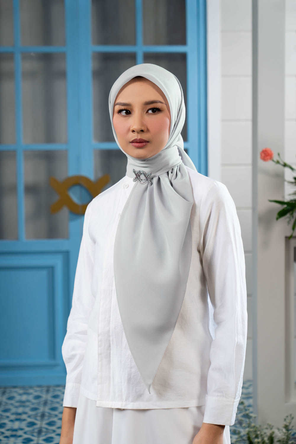 Nura Scarf (Minor)