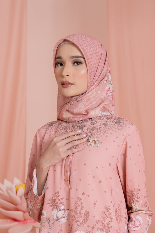 Dayana Scarf (Minor)