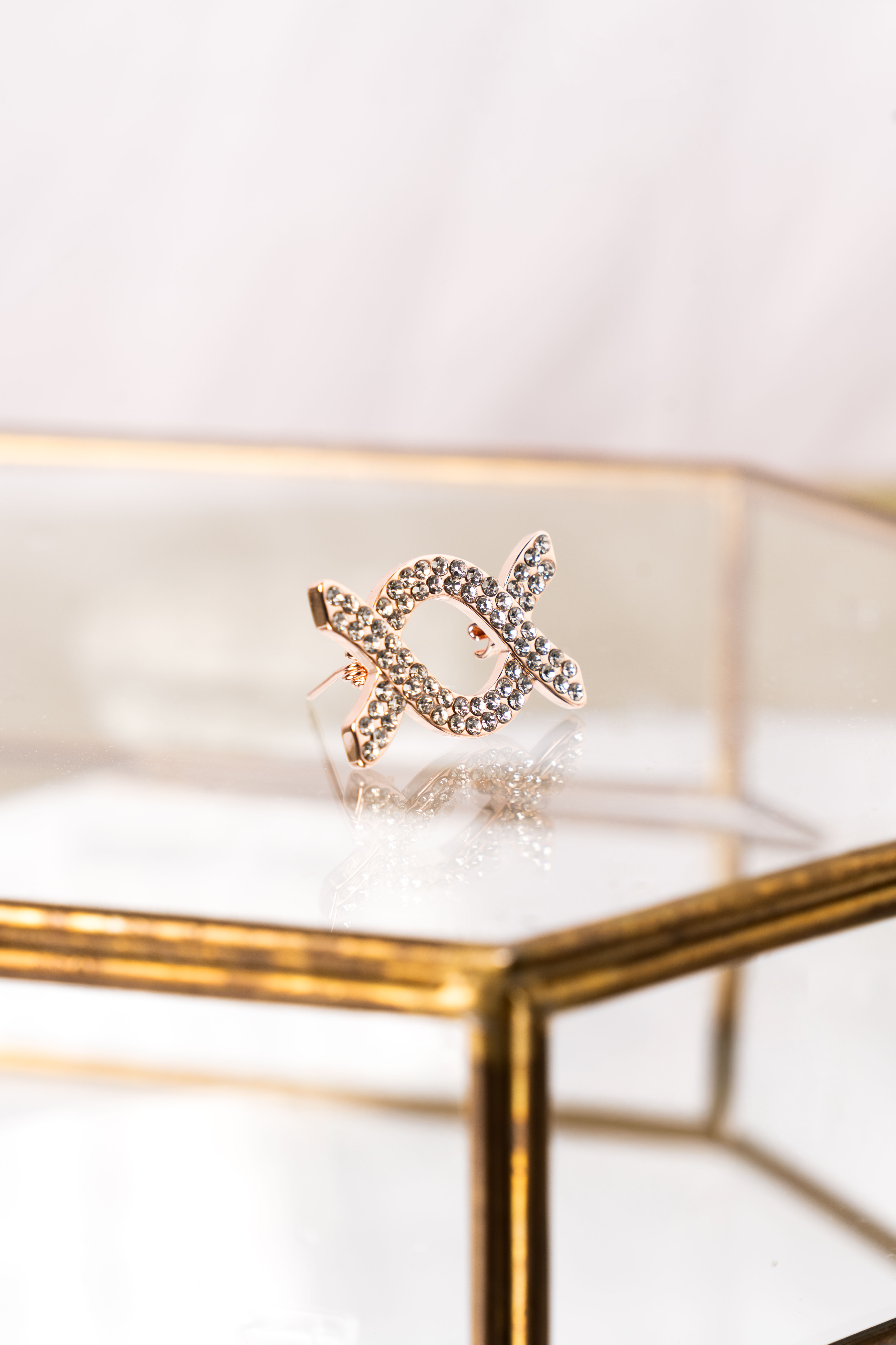 Alice Brooch Rose Gold