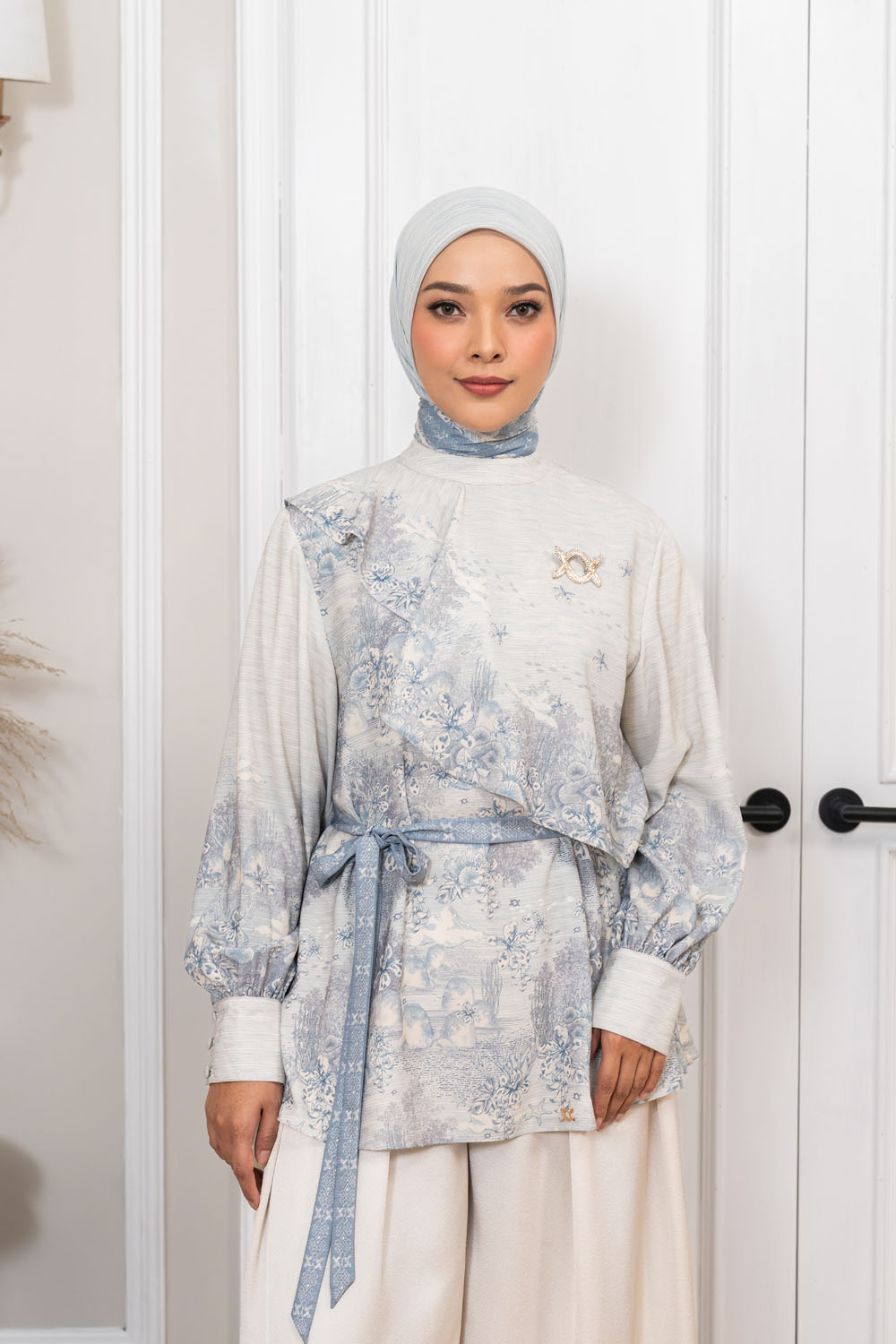 Dhinaya Blouse