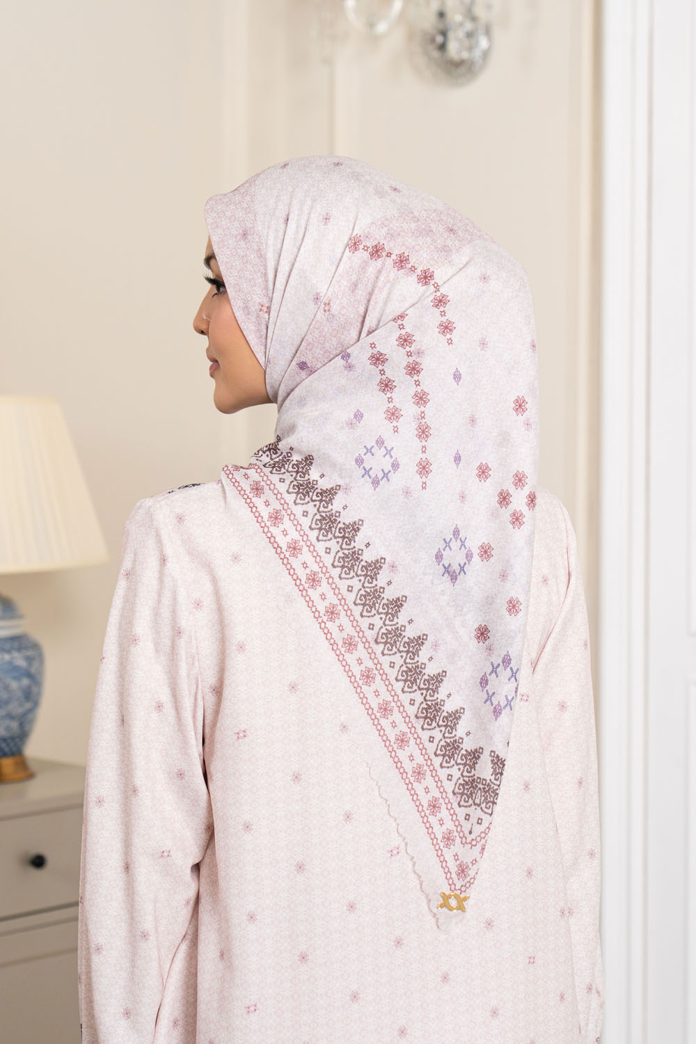Rantari Scarf