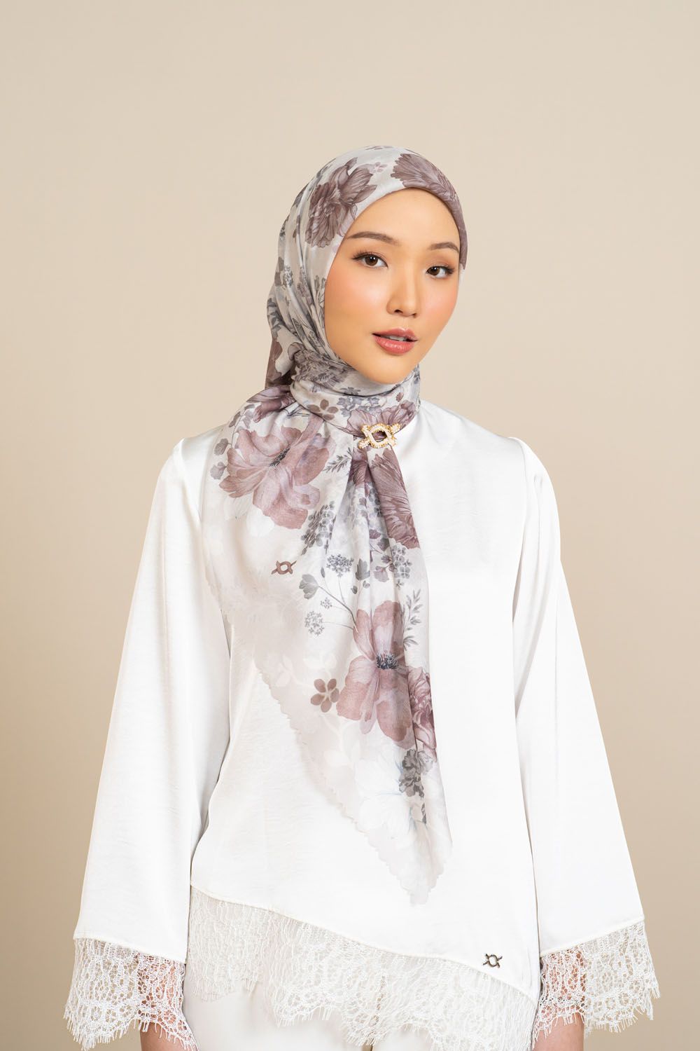 Selia Scarf