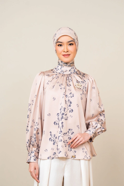 Gantari Blouse