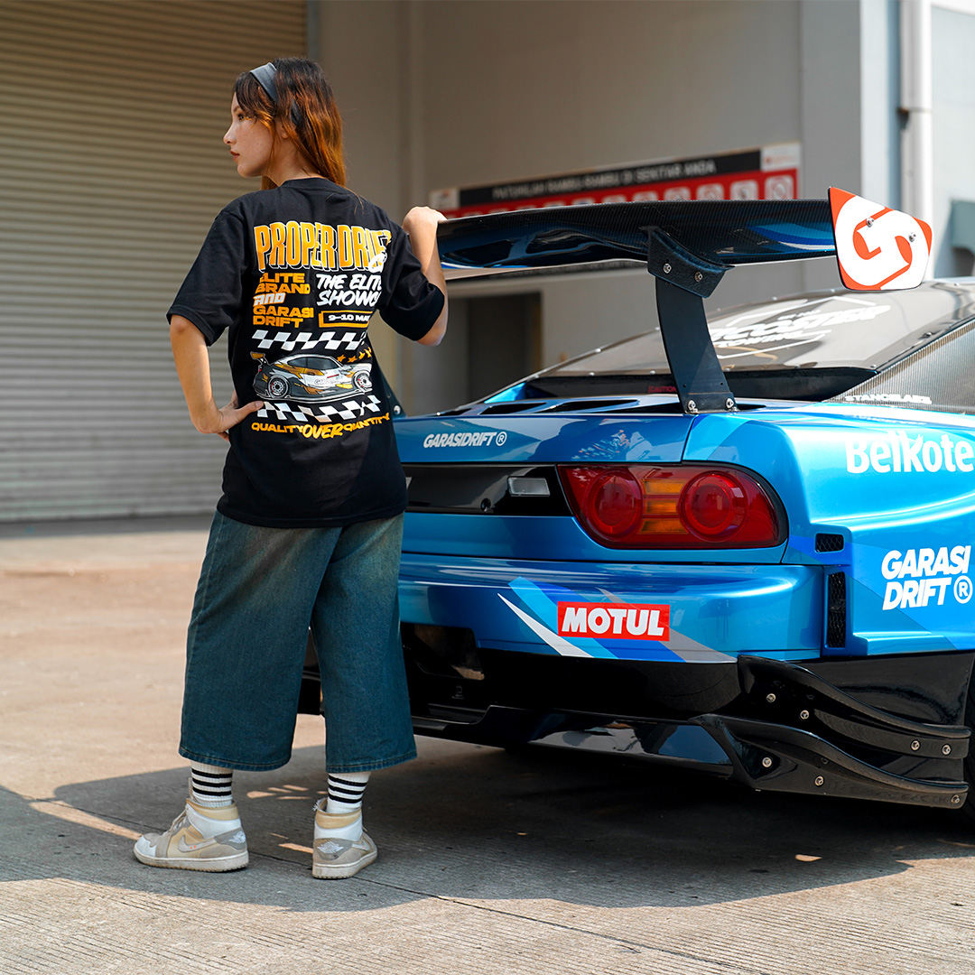Garasi Drift x Elite Showcase T-Shirt Quality Over Quantity