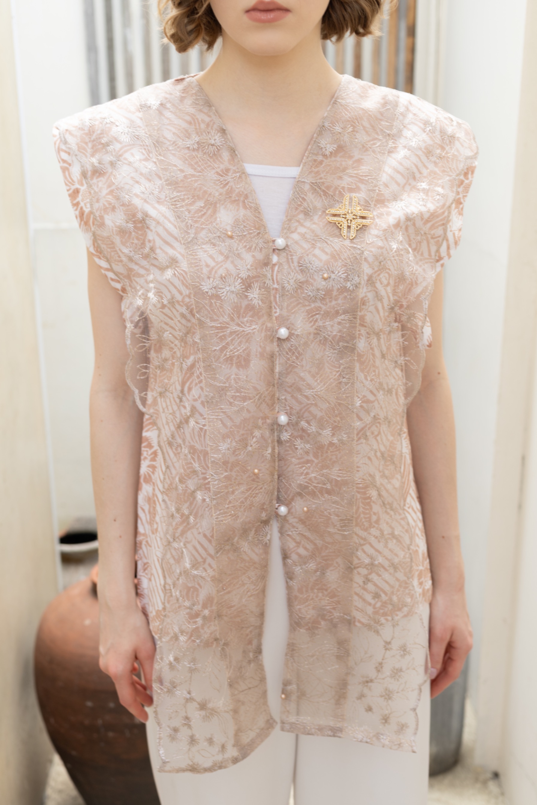 NARELLE VEST