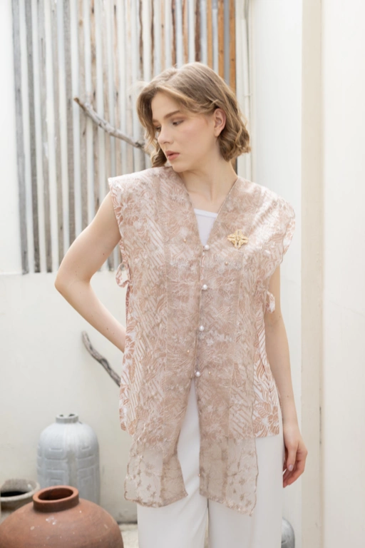 Image of NARELLE VEST