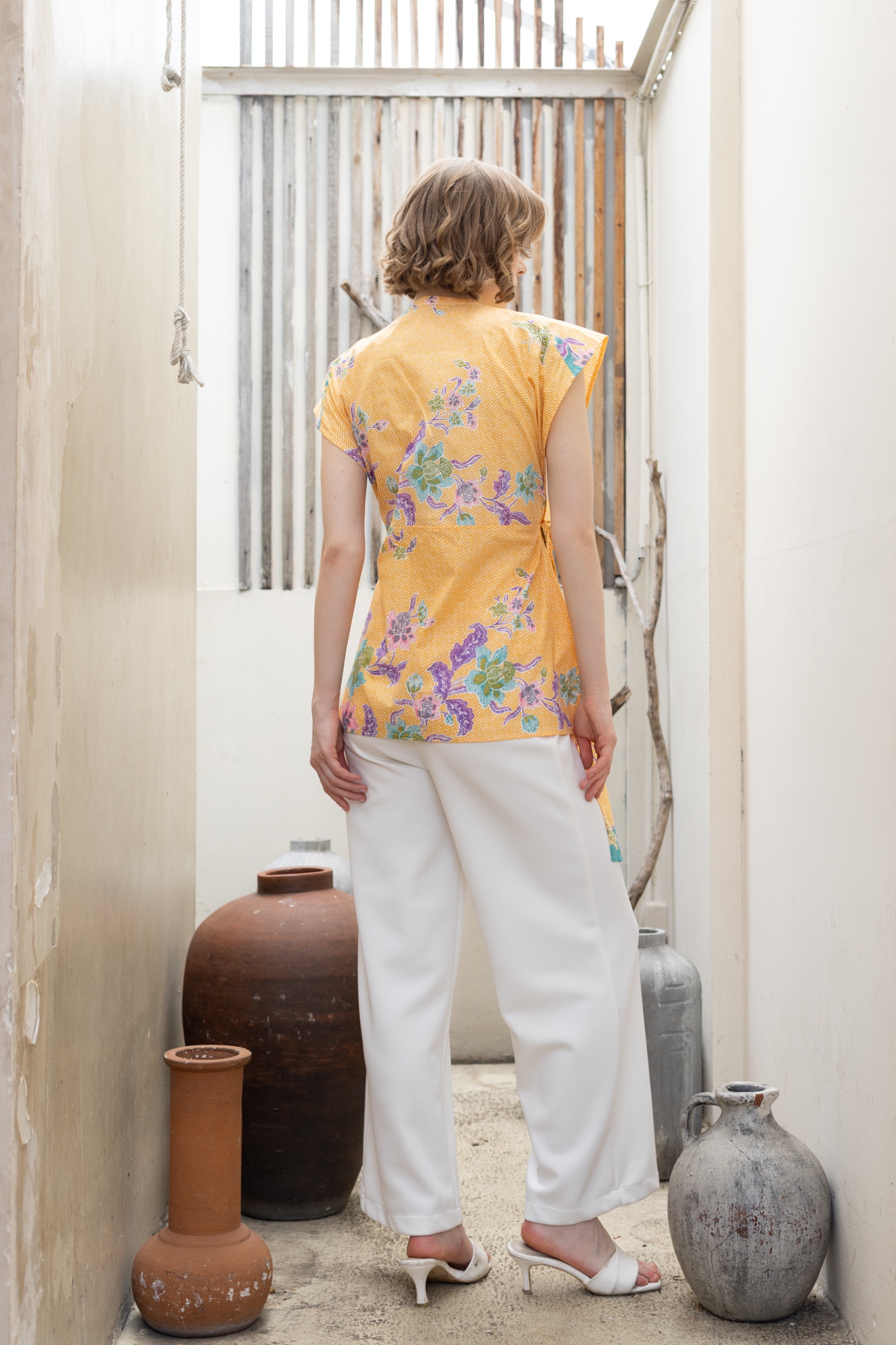 KALYA VEST