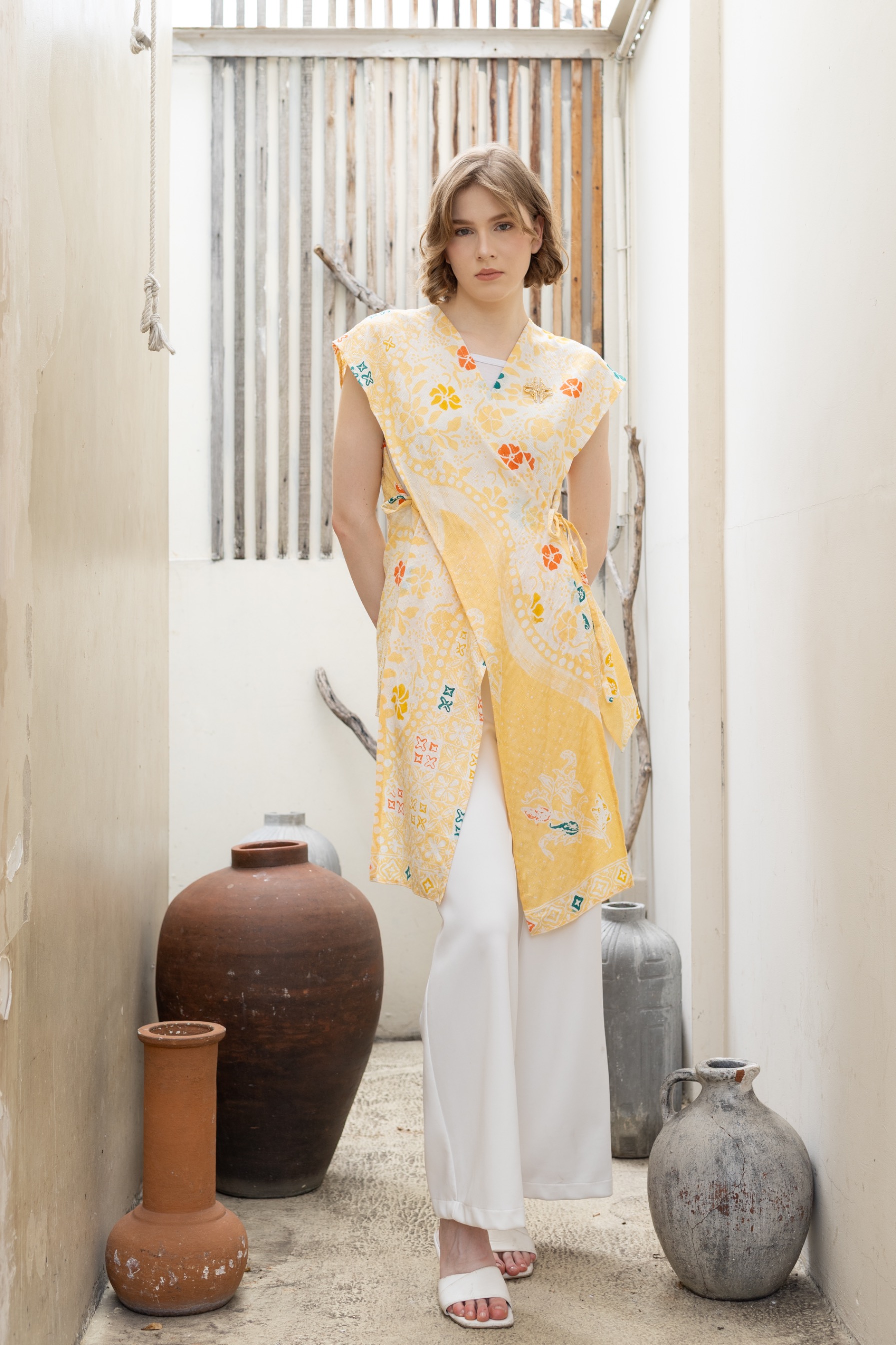 KALYA VEST