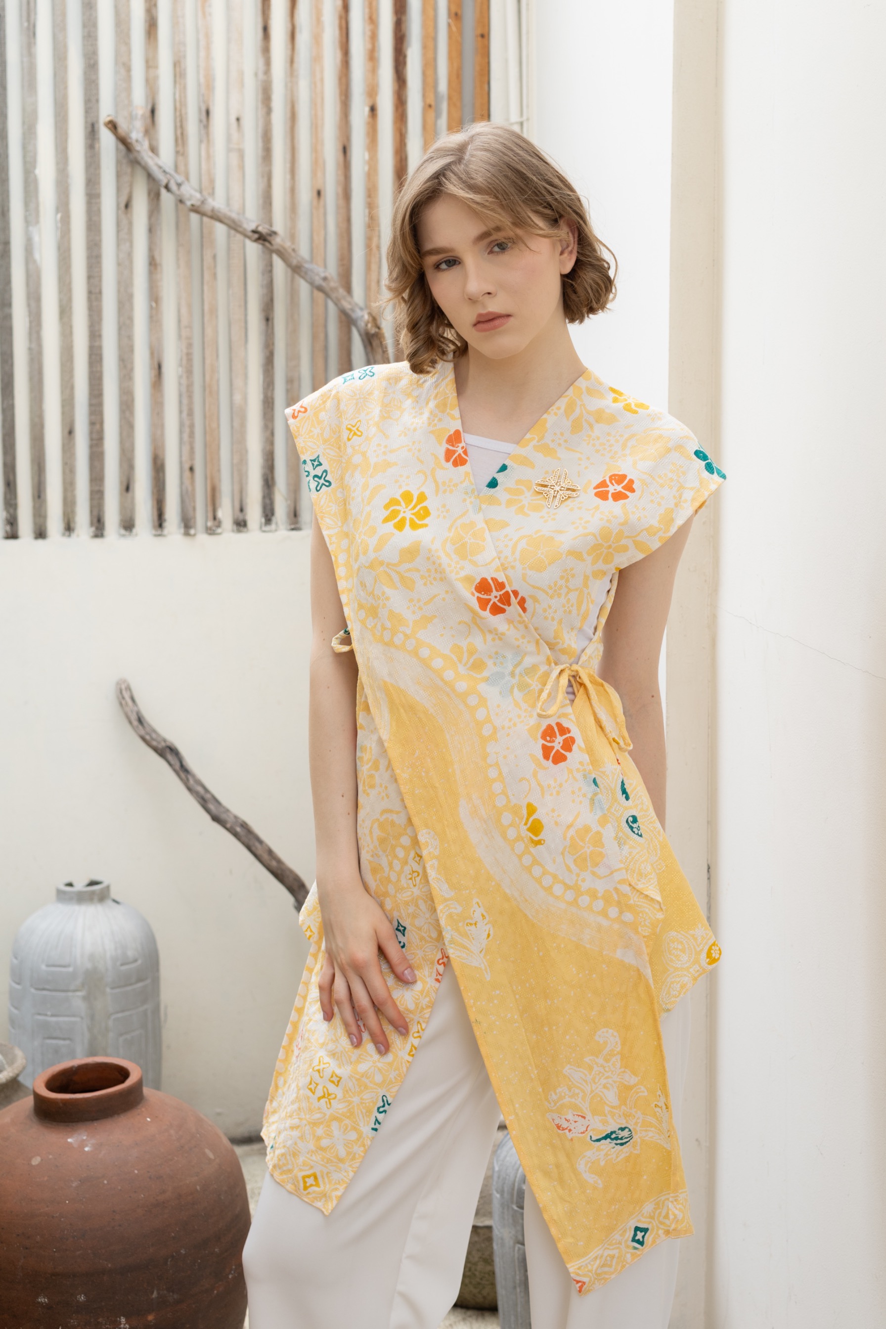 KALYA VEST