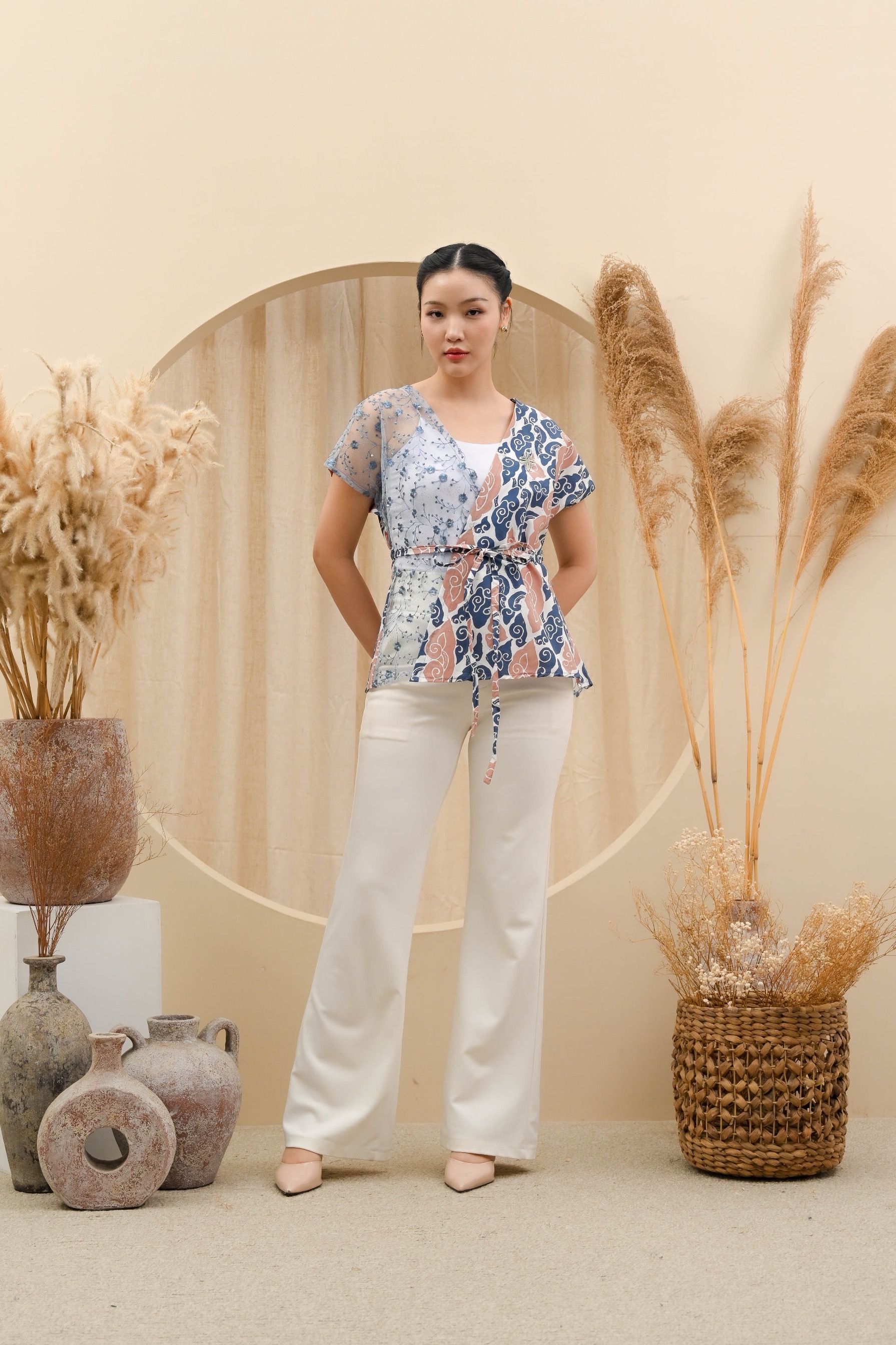 LUMIRA VEST