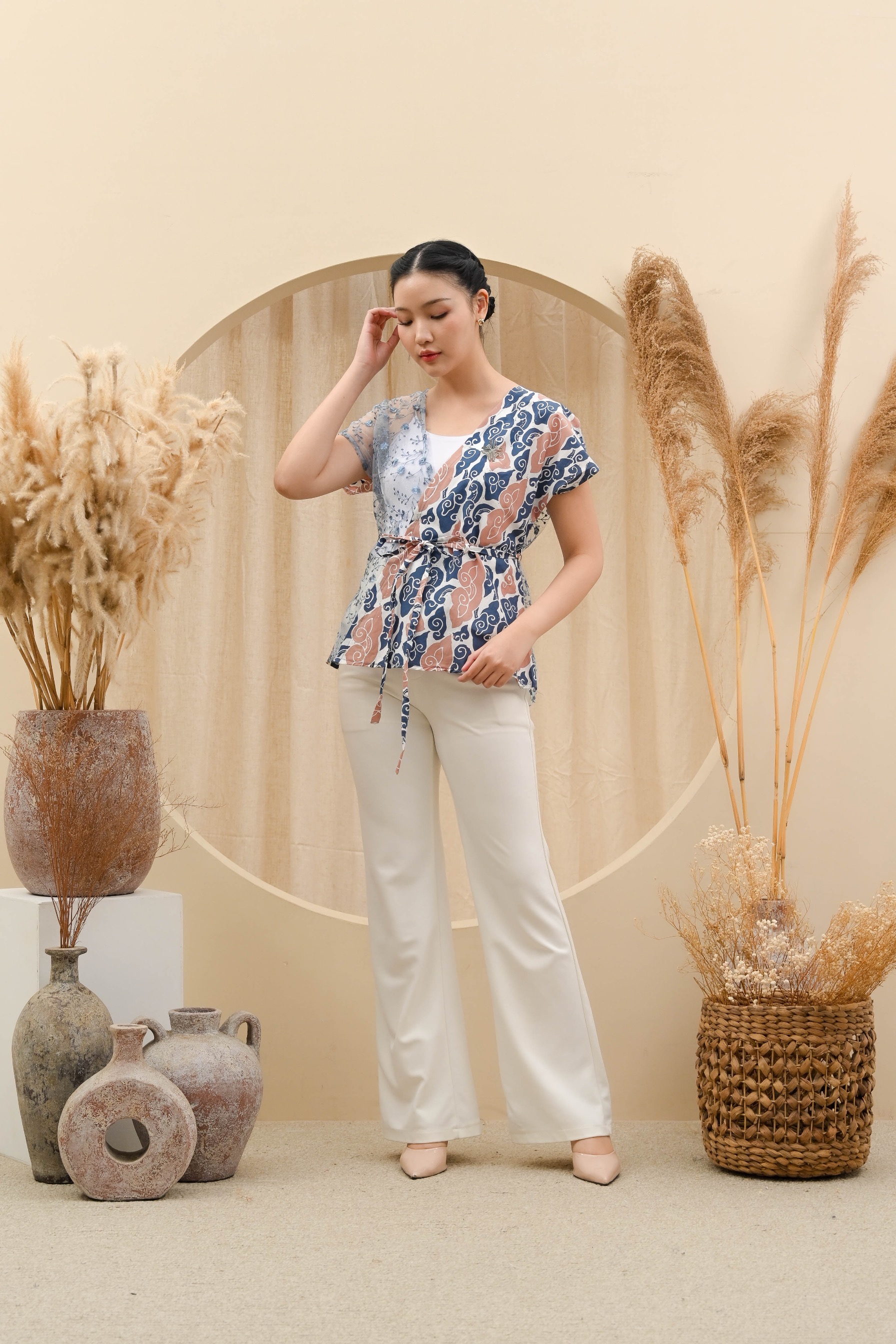 LUMIRA VEST