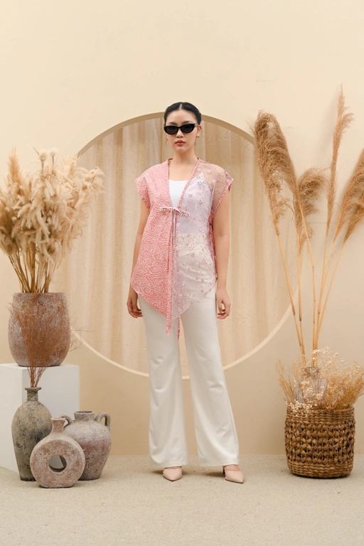 Image of ELARIA VEST