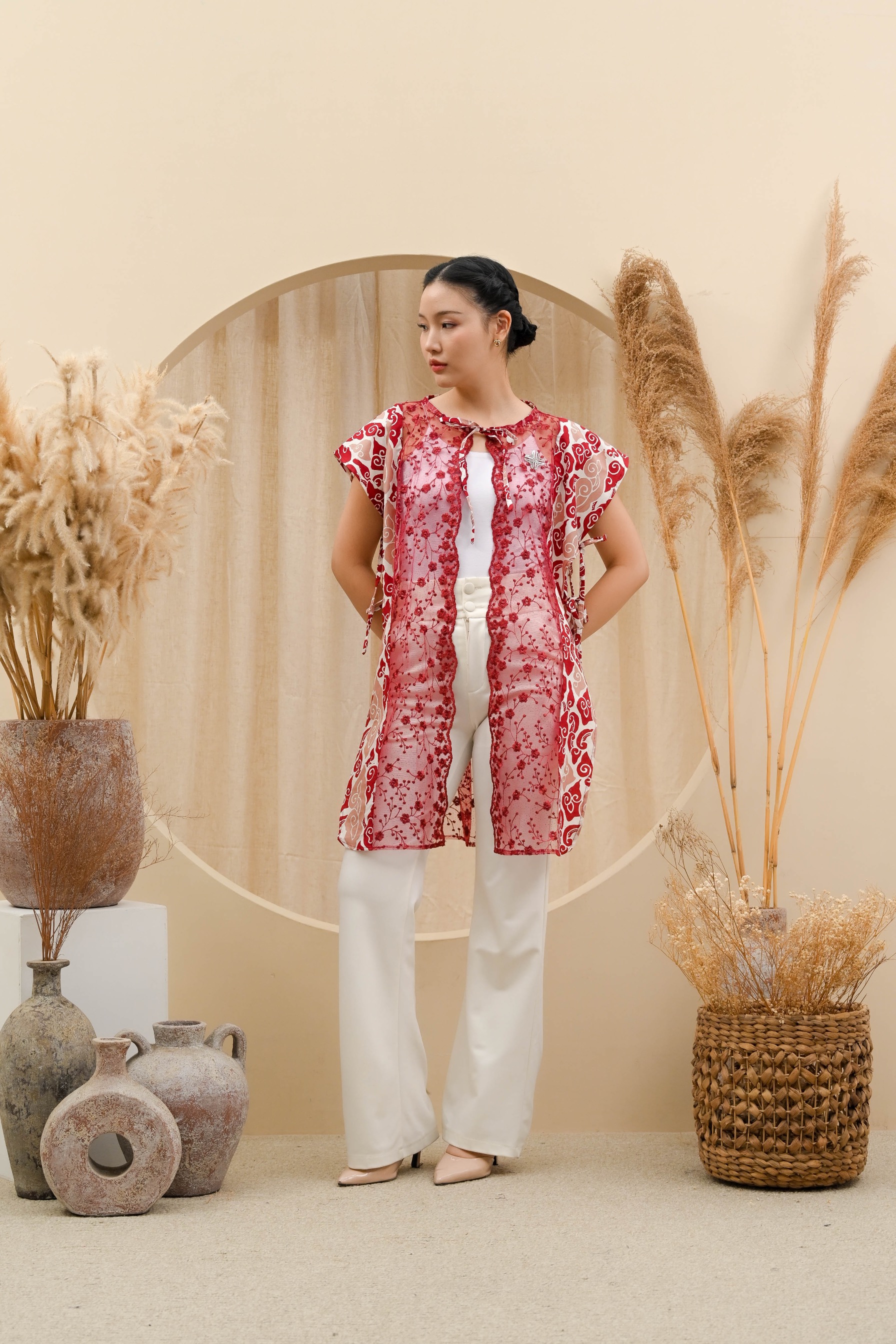TIVANI VEST