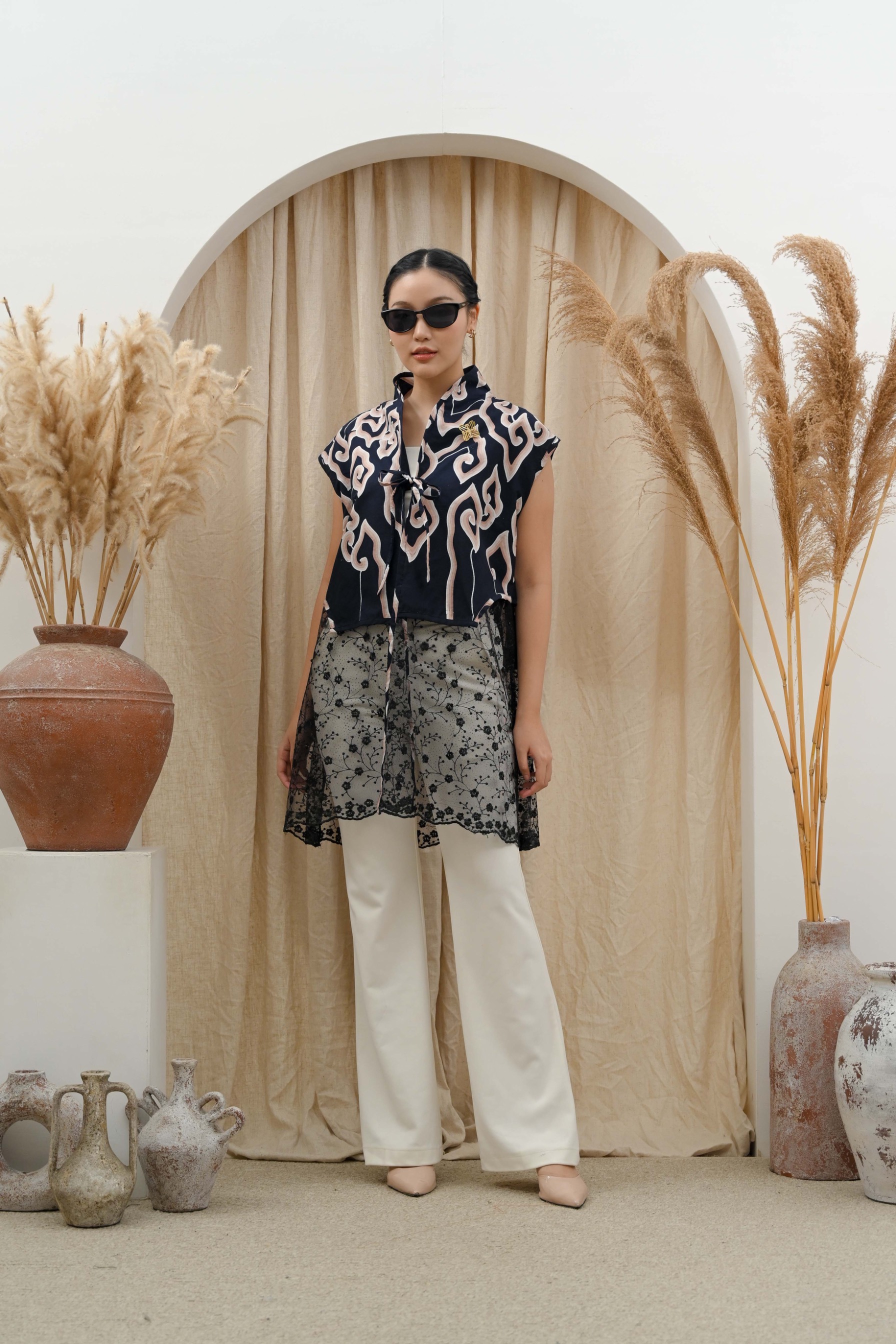 ARSENIA VEST