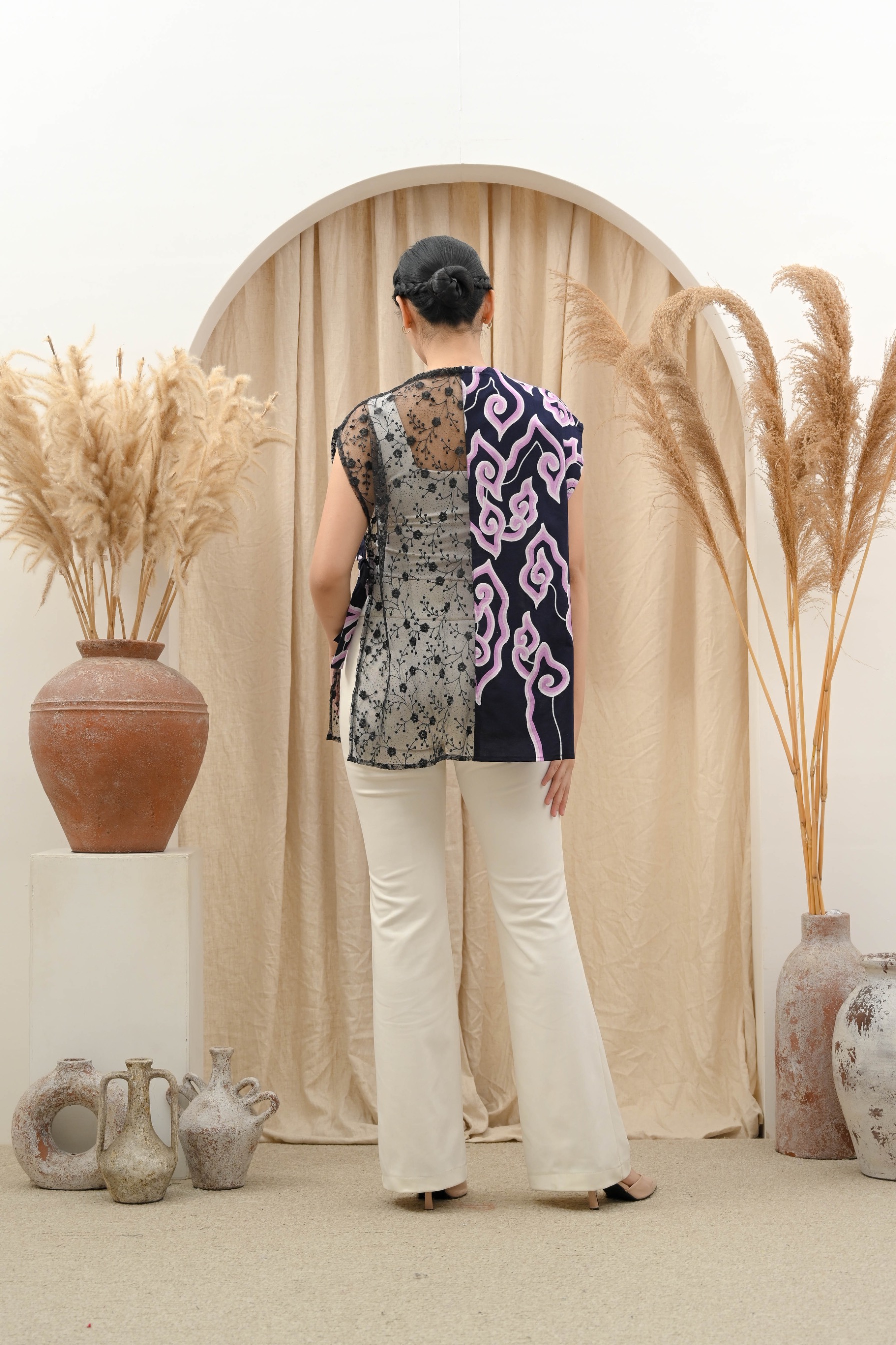 LARENTA VEST