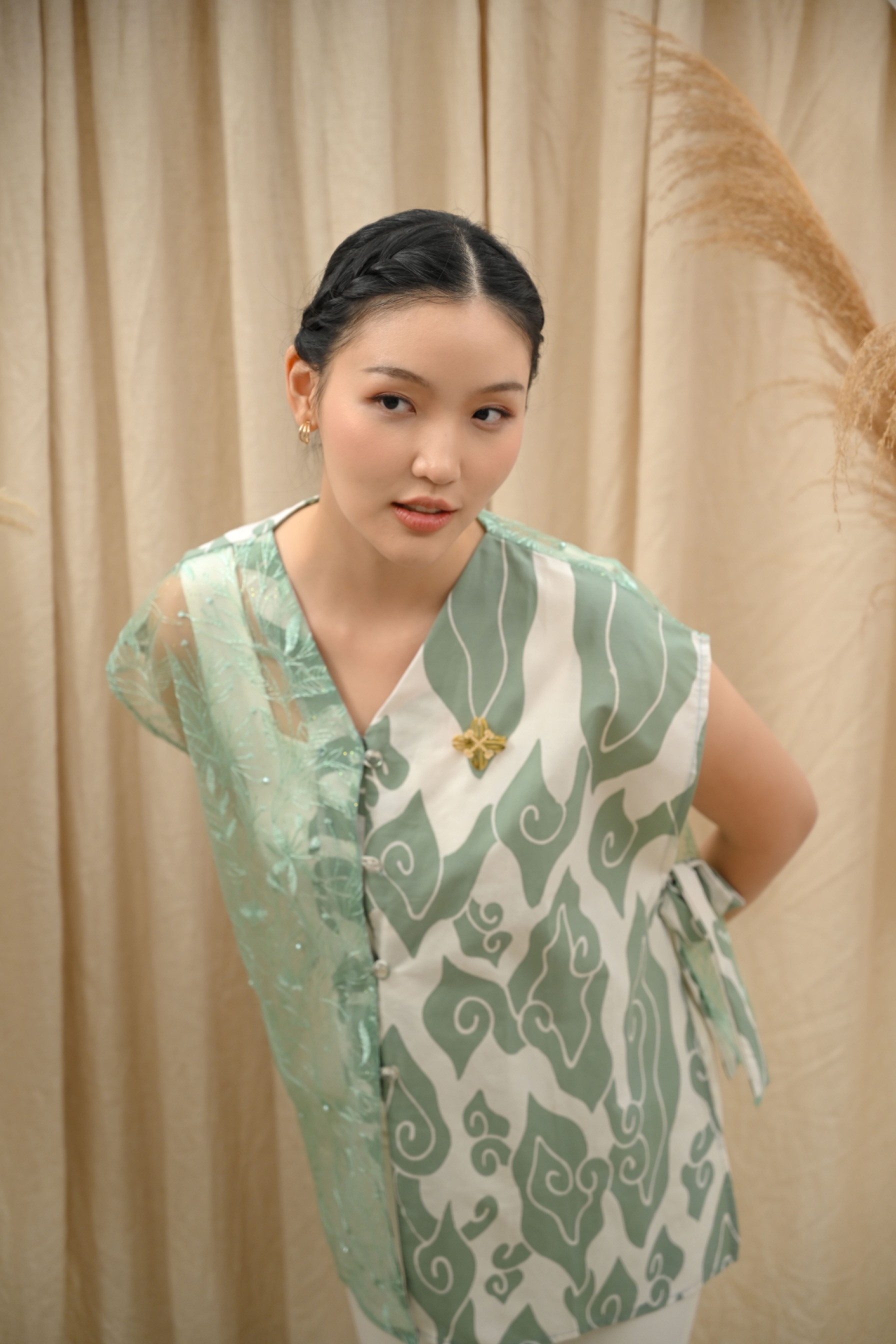 NAYARA VEST
