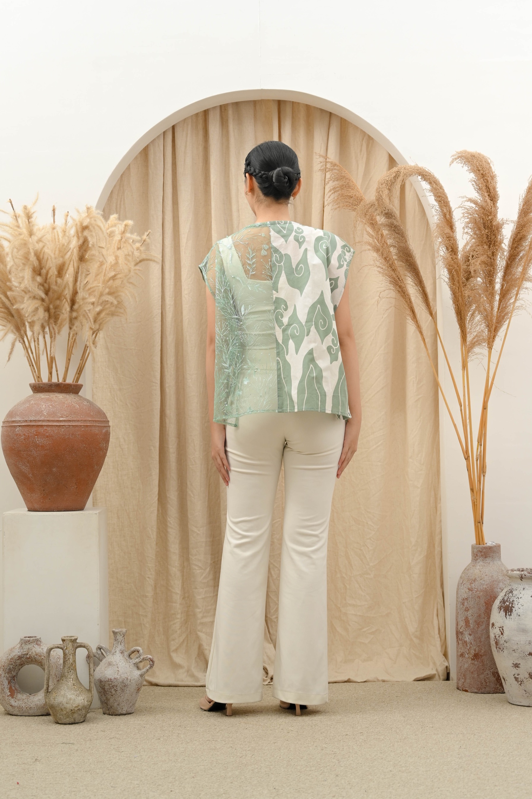 NAYARA VEST