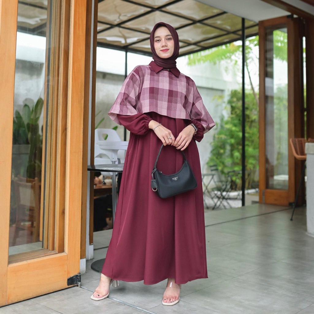 Yunabi Dress