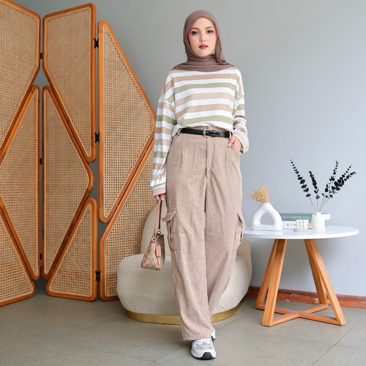 Paket Bundling 1 Buy Get Free (Kami Cargo Pants & Gyomi Shirt Atasa Wanita Busui Friendly)