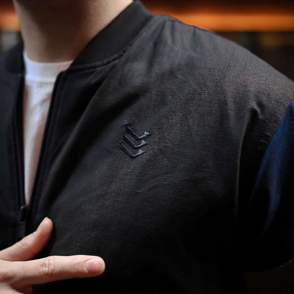 Delibra Jaket Bomber Canvas Sigaret