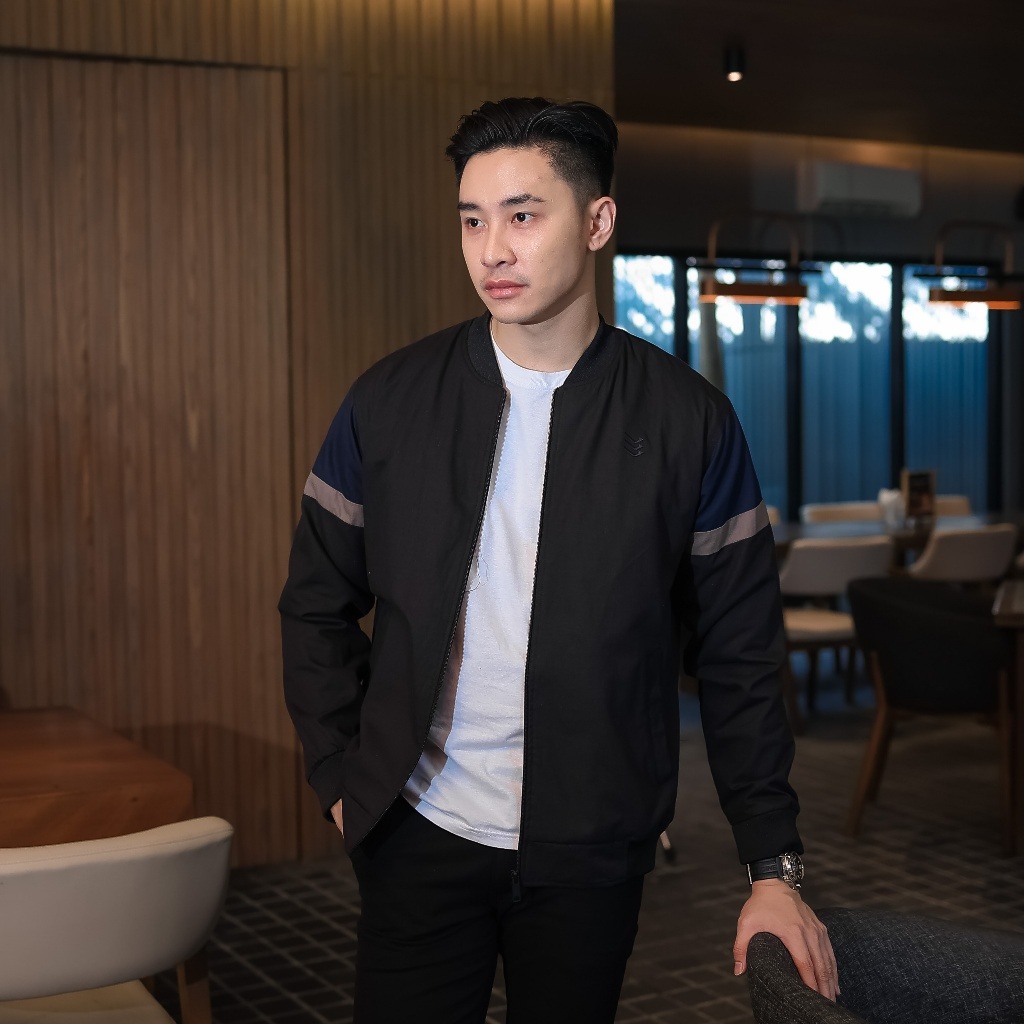 Delibra Jaket Bomber Canvas Sigaret
