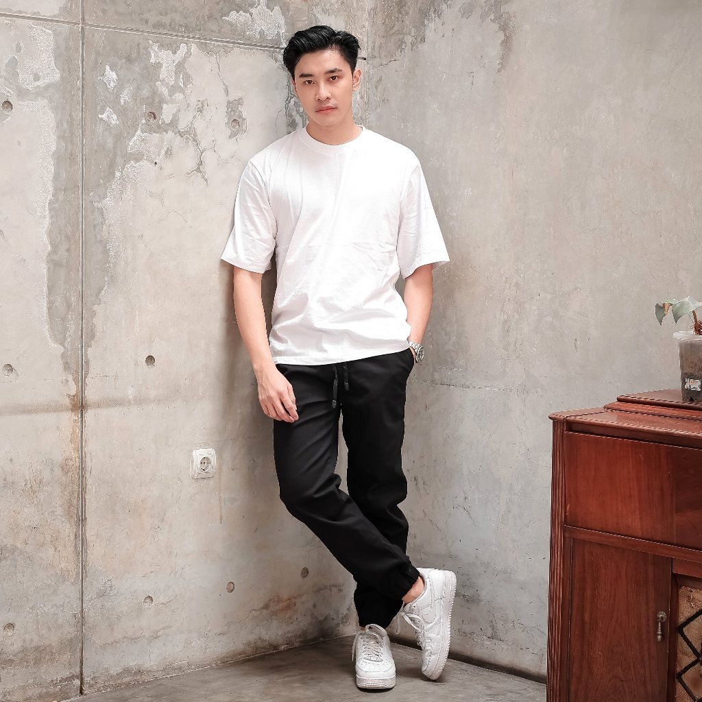 Delibra Celana Jogger Panjang Black