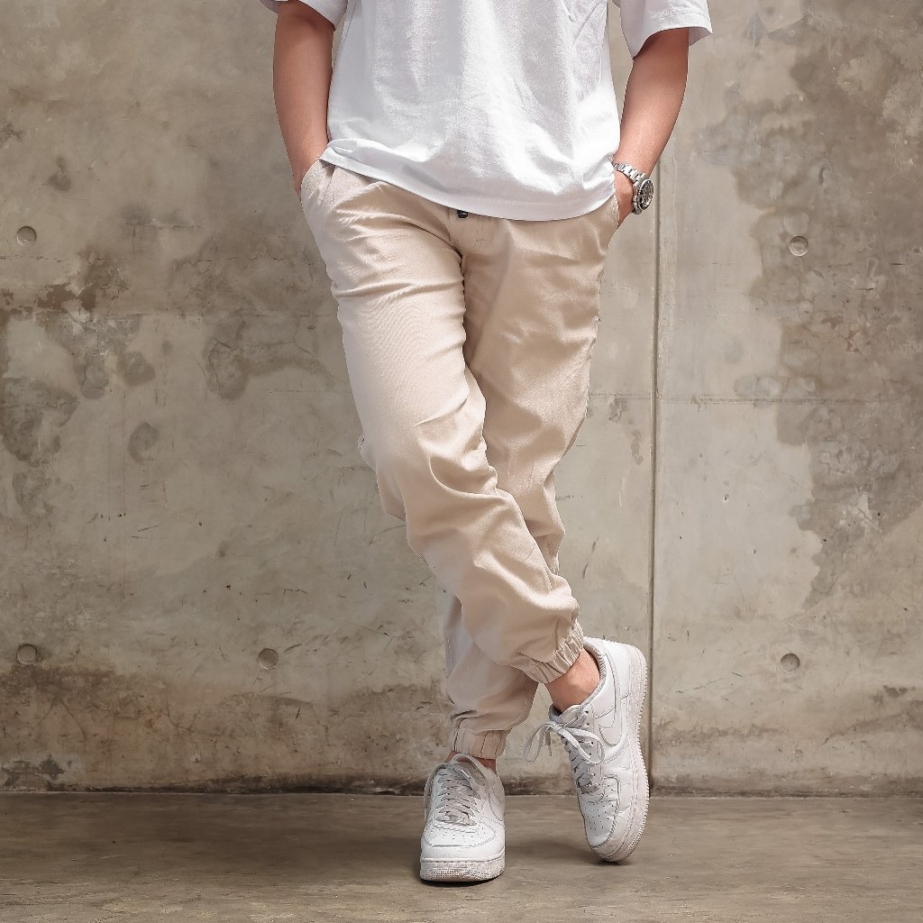 Delibra Celana Jogger Panjang Light Cream