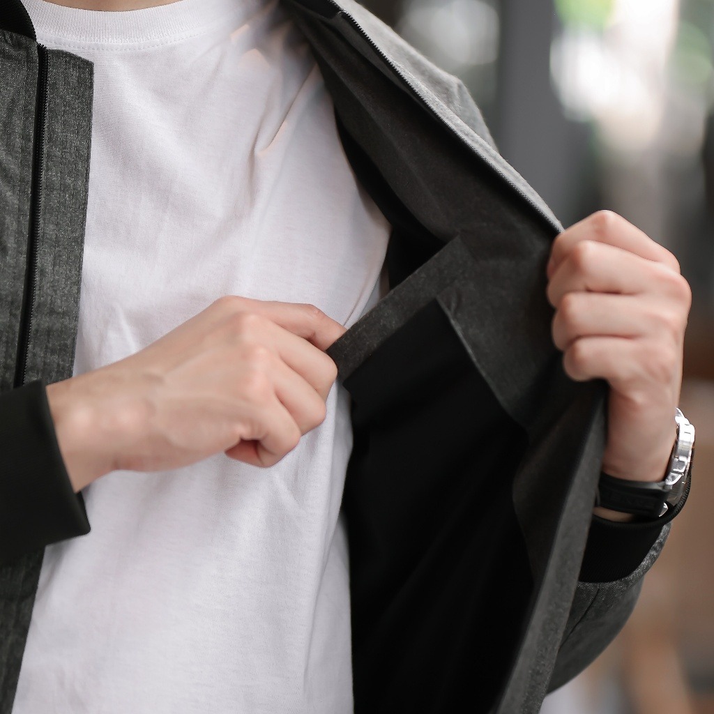Delibra Jaket Bomber Pria Aero