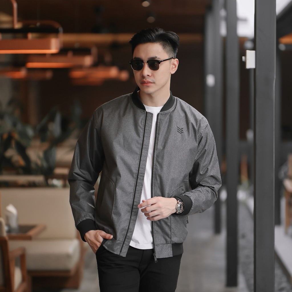 Delibra Jaket Bomber Pria Aero