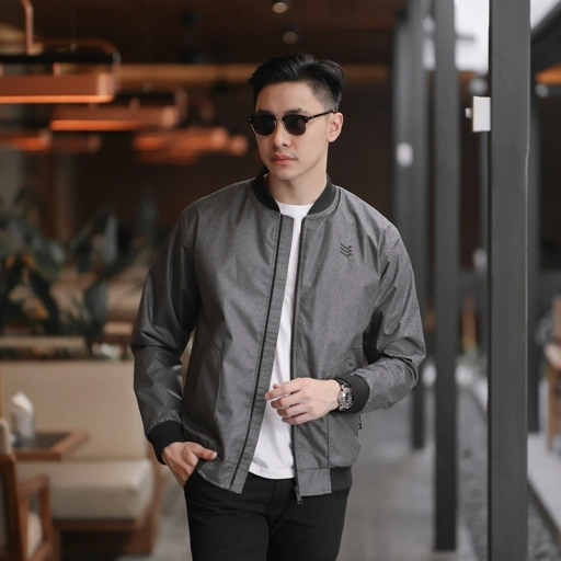 Delibra Jaket Bomber Pria Aero