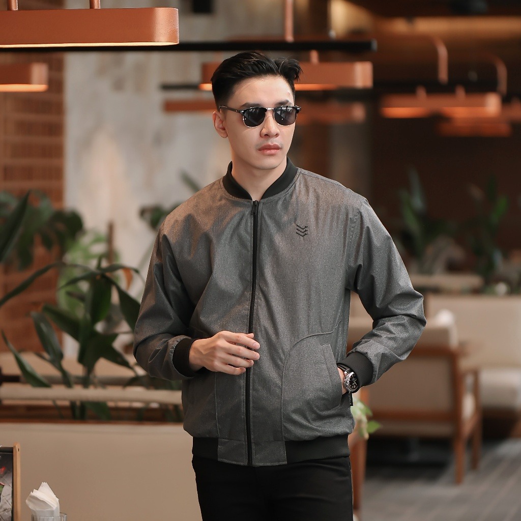 Delibra Jaket Bomber Pria Aero