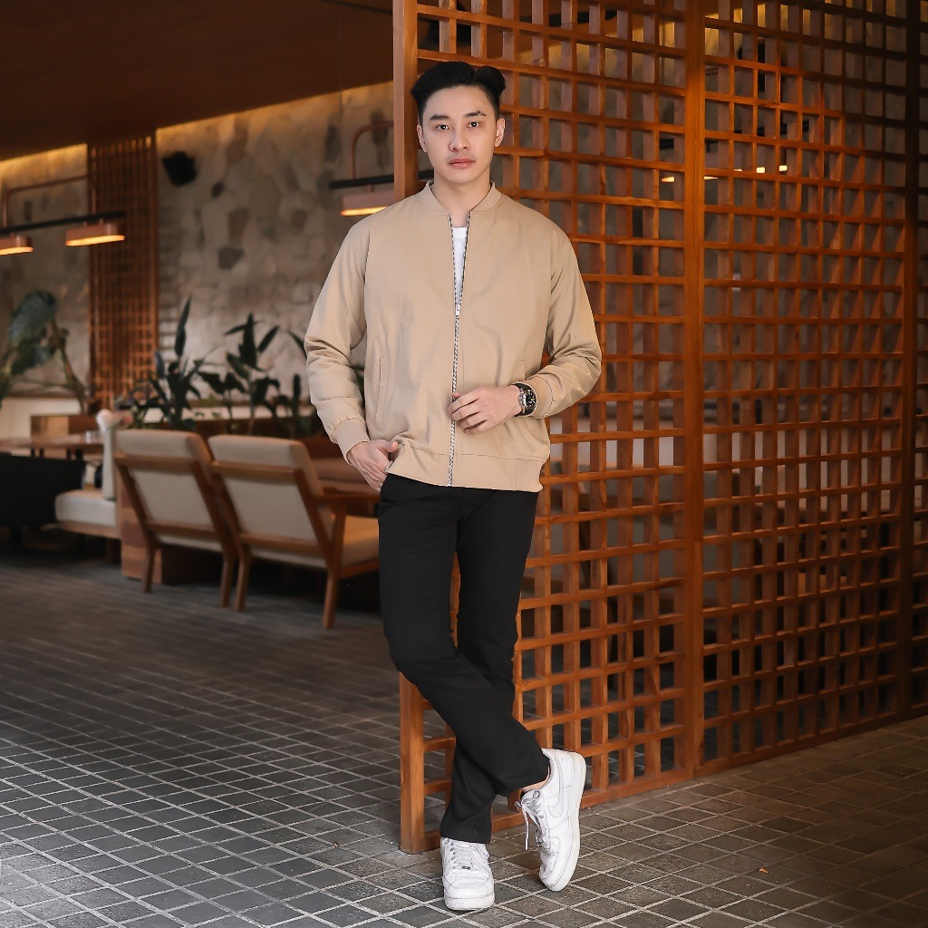 Jaket Bomber Canvas Cream