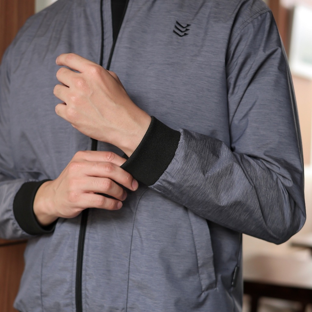 Delibra Jaket Bomber Pria Aero