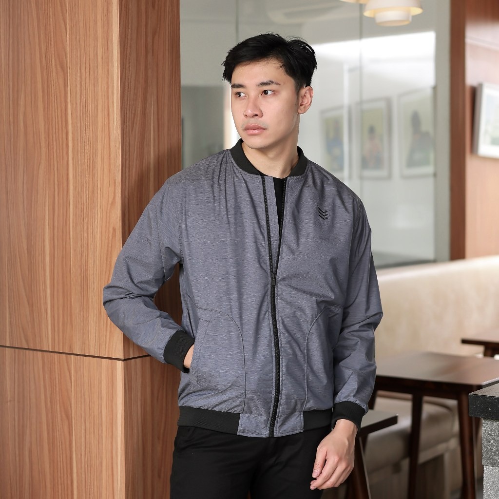 Delibra Jaket Bomber Pria Aero