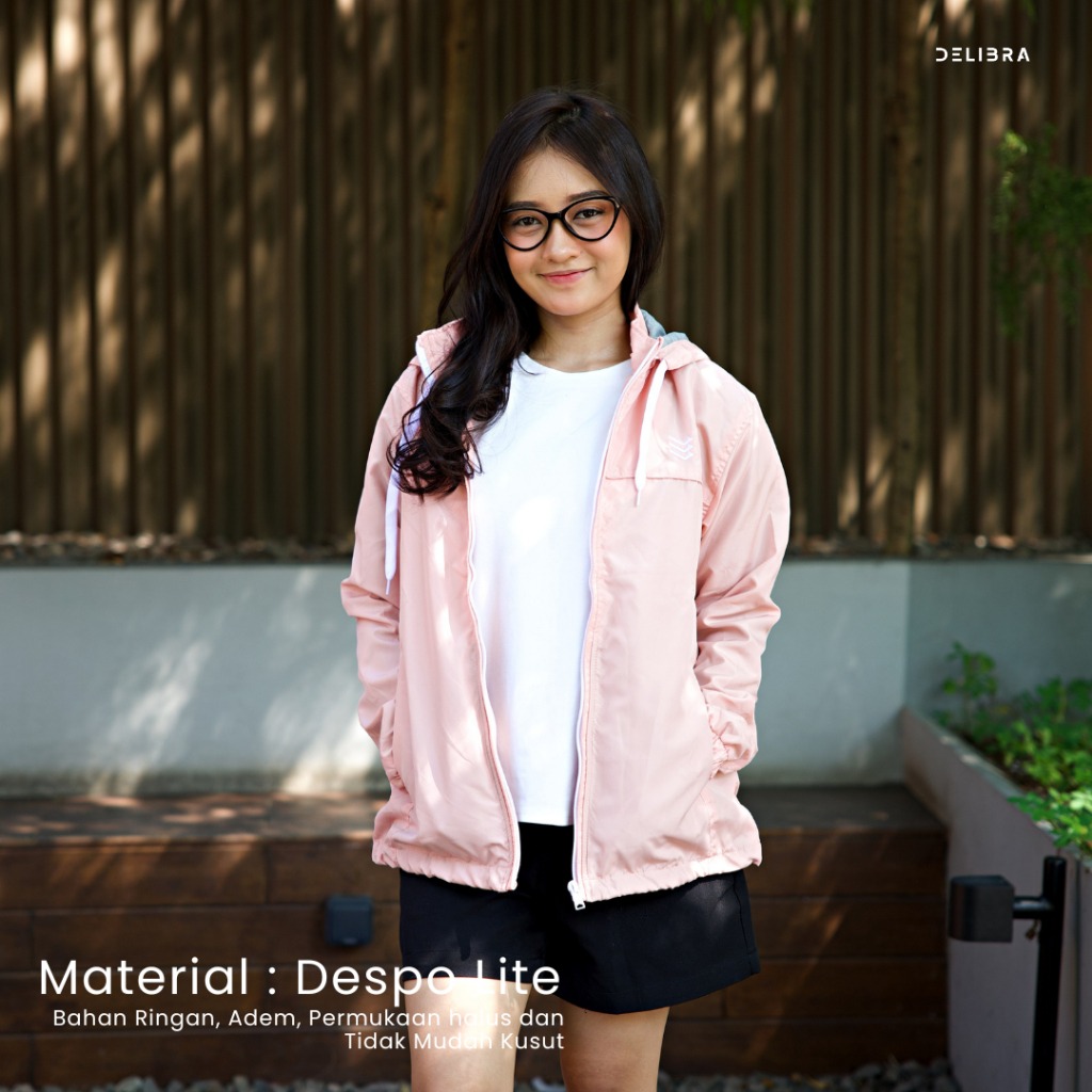Delibra Jaket Parasut Wanita Anna