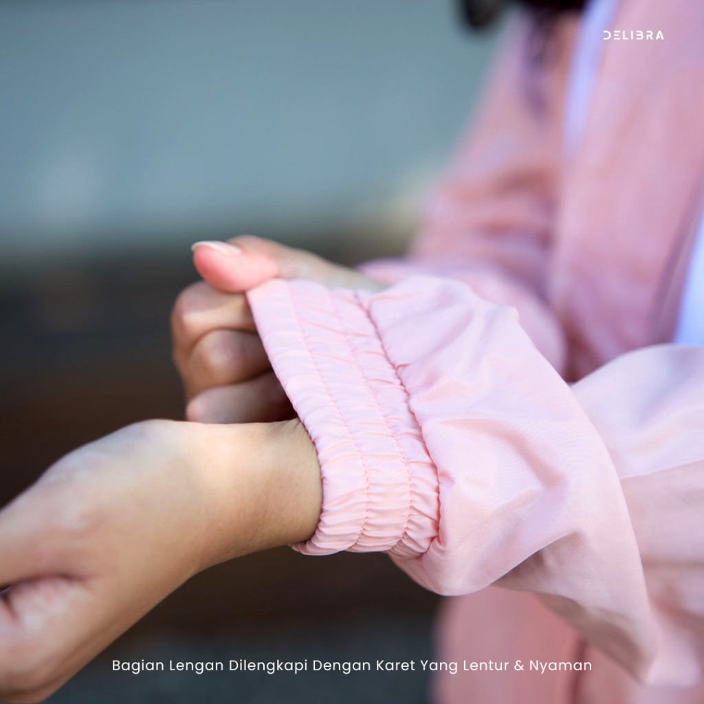 Delibra Jaket Parasut Wanita Marsya