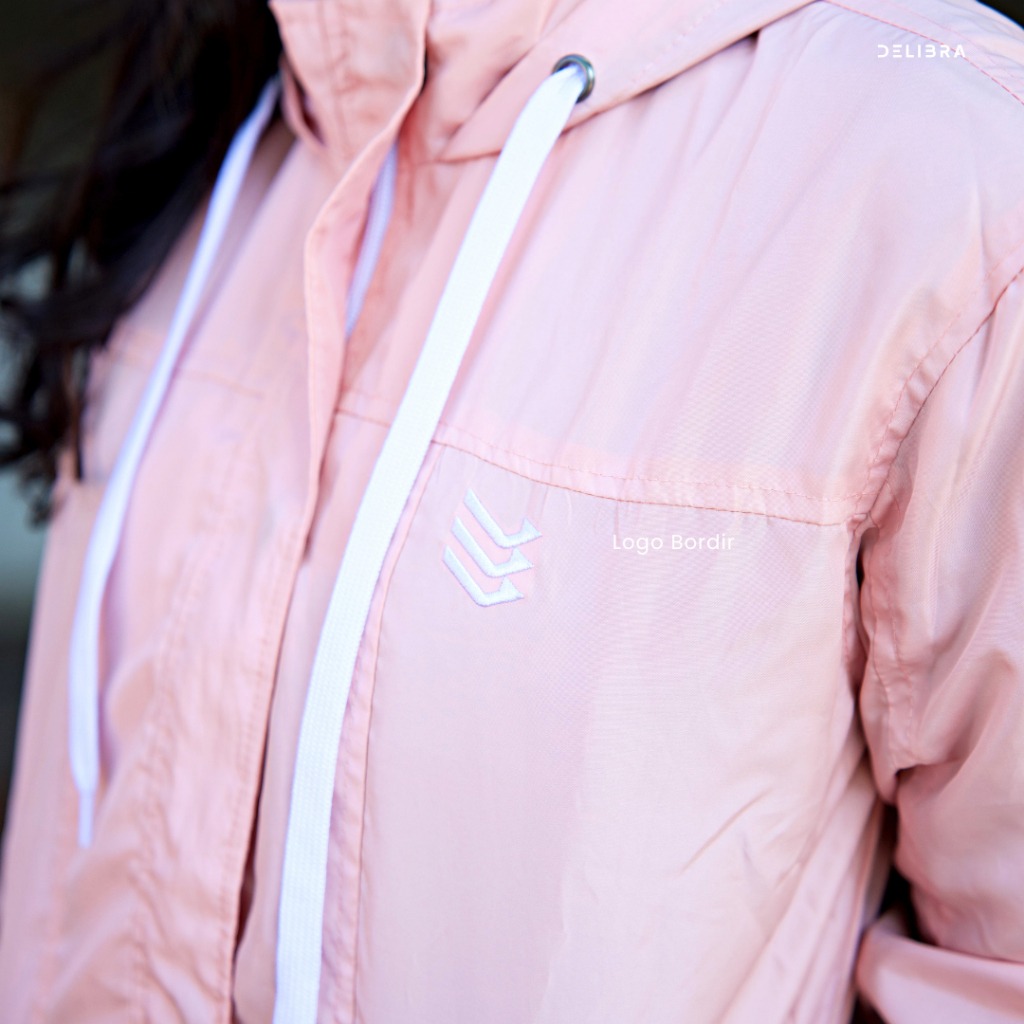 Delibra Jaket Parasut Wanita Marsya