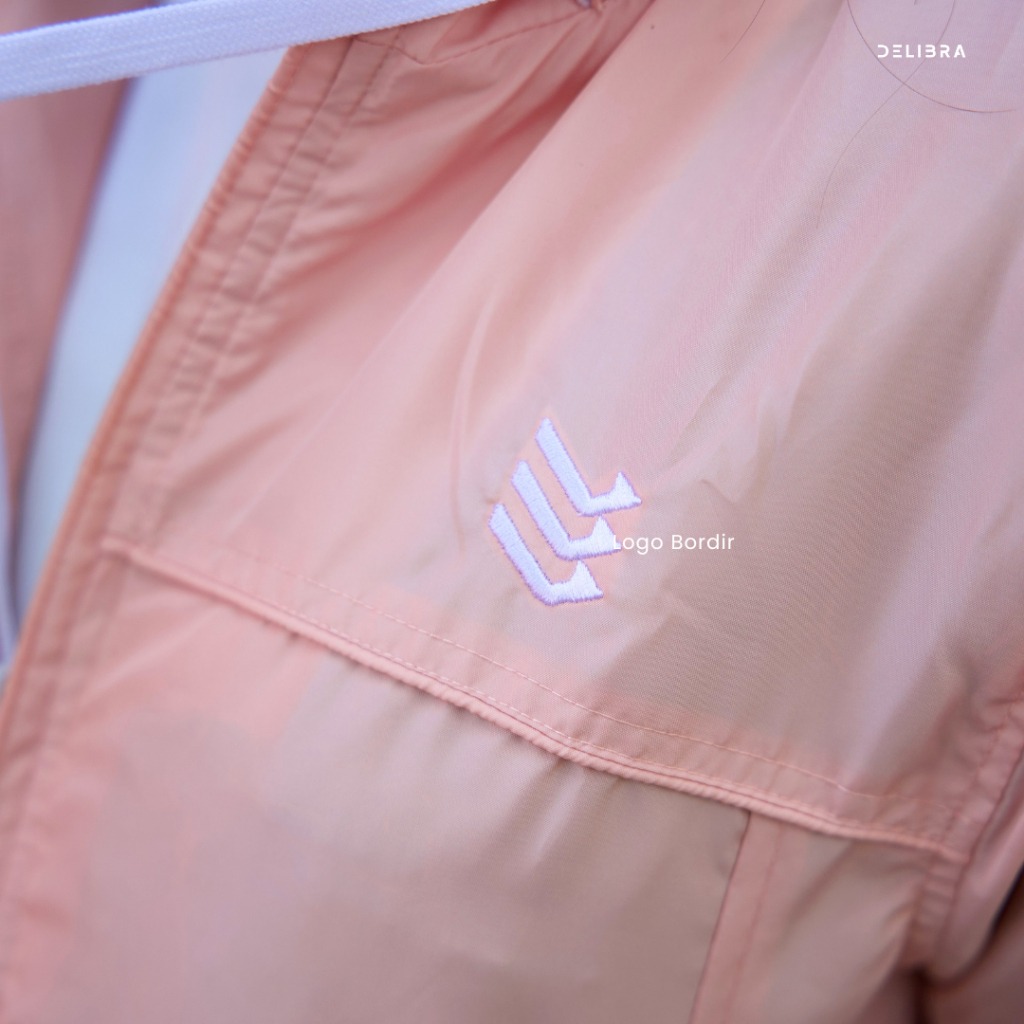 Delibra Jaket Parasut Wanita Anna