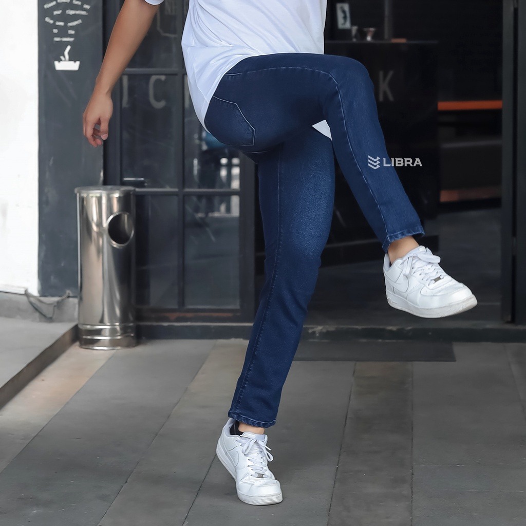 Delibra Celana Jeans Pria Biowash