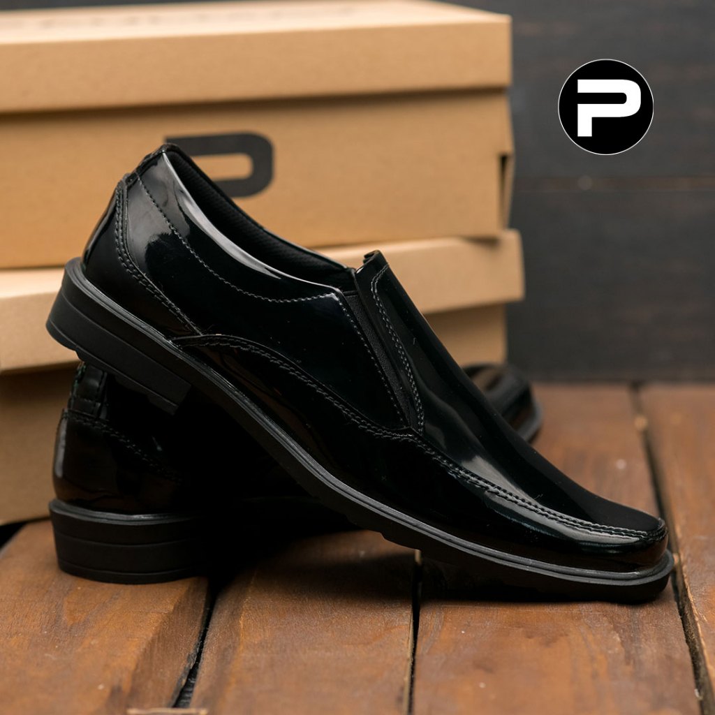 PAULMAY - Sepatu Formal Casual Pria Wina 100